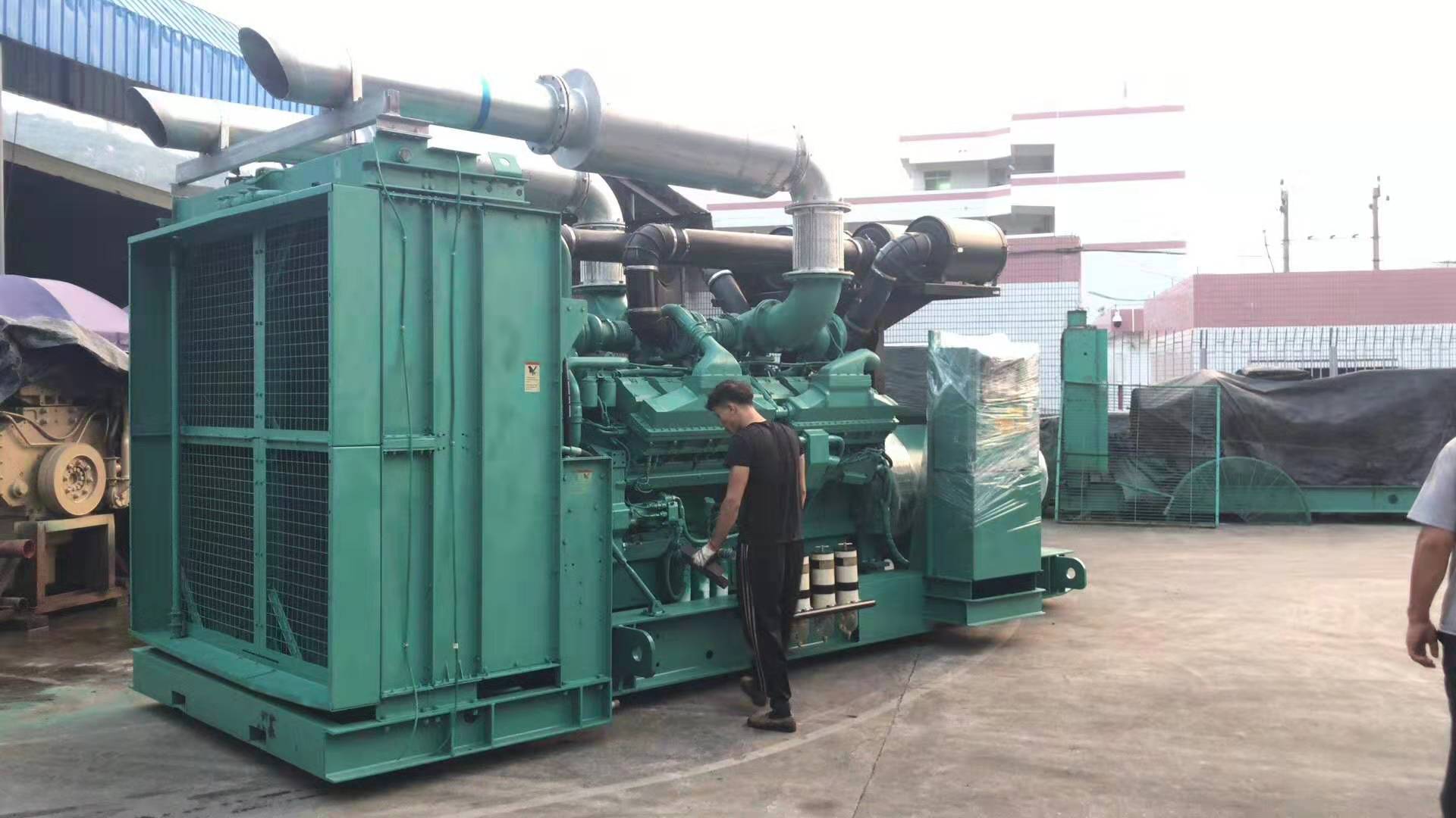 <strong>在深圳回收一台大型发电机组</strong>